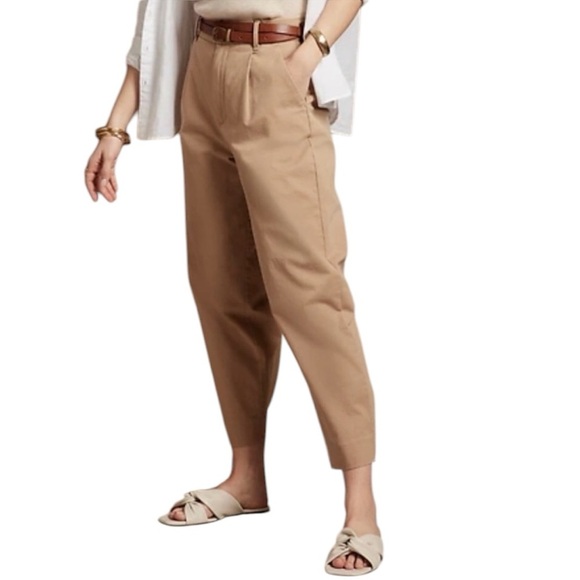 Banana Republic Authentic Chino Pleated Crop Whiskey - Picture 1 of 14